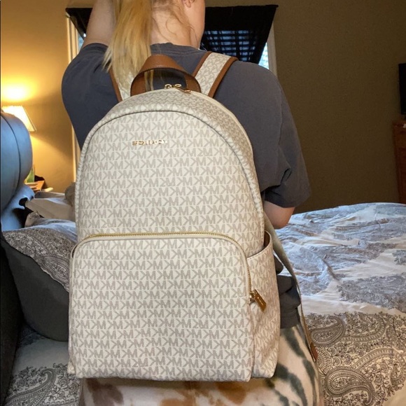 Michael Kors back pack in vanilla